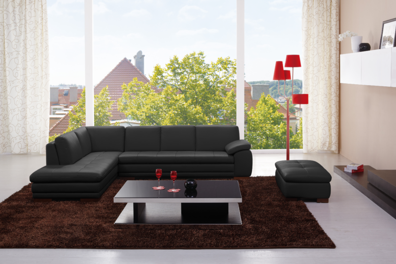 625 Leather Sectional in Black