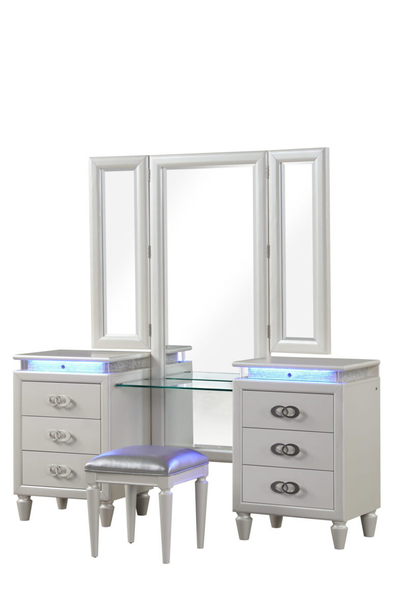 Passion Vanity Set in Milky White