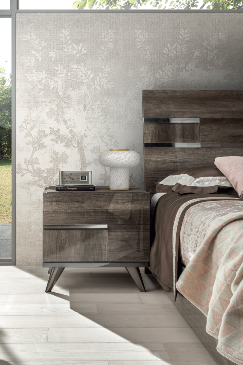 Medea Nightstand