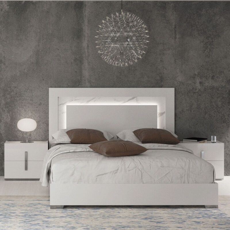 Carrara KingS Bed w/Light